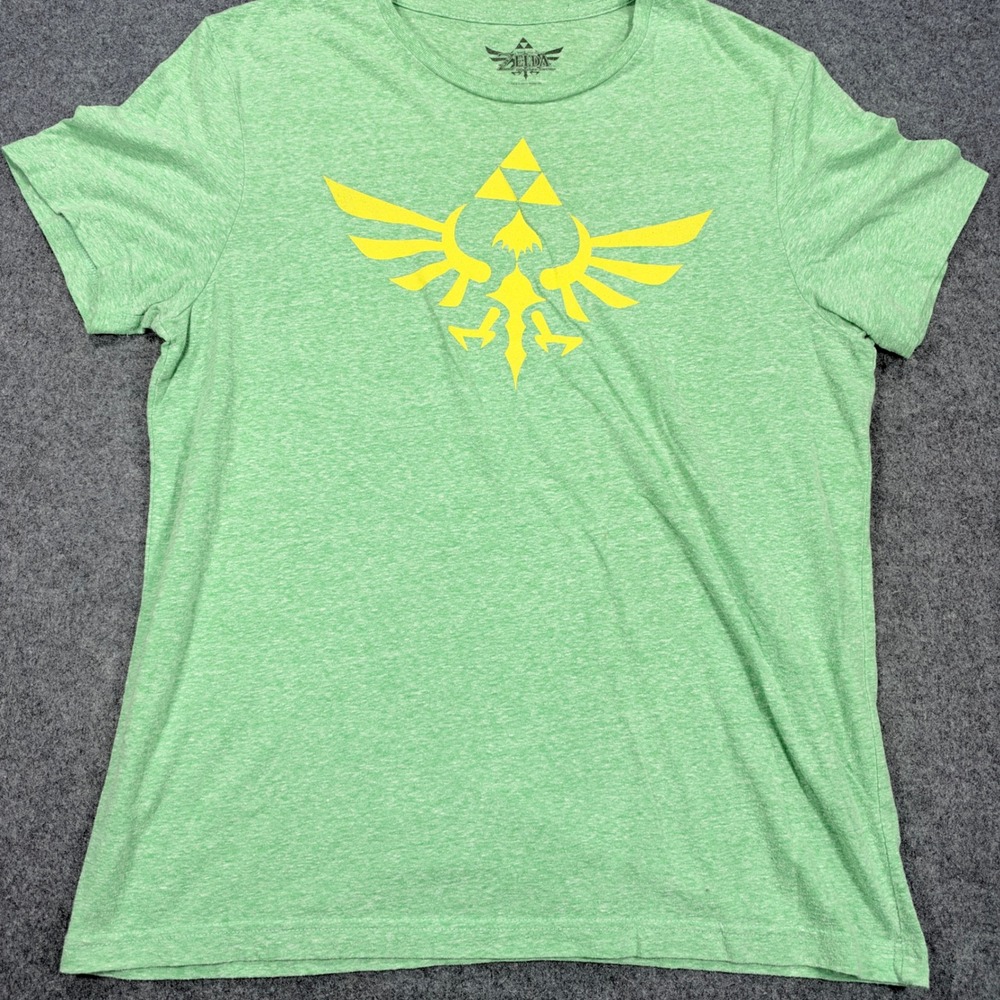 Nintendo Legend of Zelda Skyward Sword Hylian Crest Green Graphic Tee Shirt L